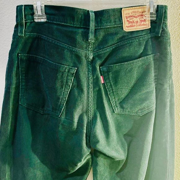 Levi’s ‘94 Baggy Corduroy Pants — Size 26 - Picture 6 of 9